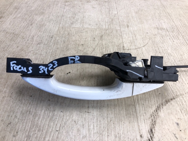 Ручка двери наружная передняя правая FOCUS 10-18 2015 CB8 2.0 XQDA