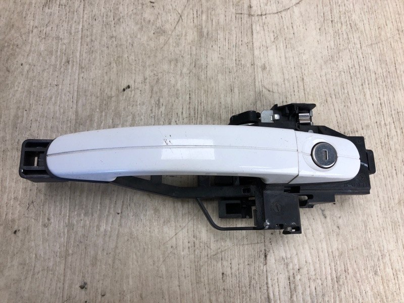 Ручка двери наружная передняя левая FORD FOCUS 10-18 2015 CB8 2.0 XQDA CV6Z-5422404-DA Б/У