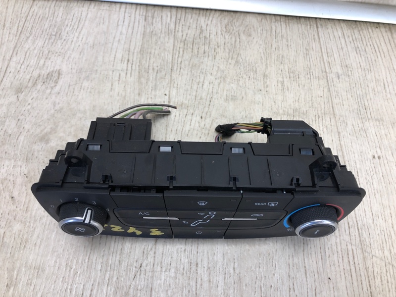 Блок управления печкой FOCUS 10-18 2015 CB8 2.0 XQDA