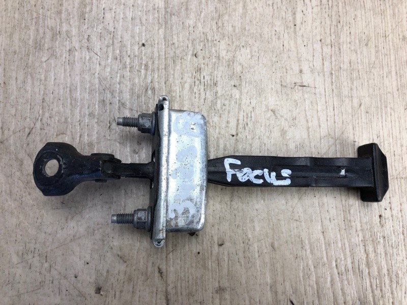Ограничитель двери передний правый FORD FOCUS 10-18 2015 CB8 2.0 XQDA CP9Z-5823500-A Б/У
