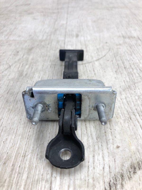 Ограничитель двери задний левый FORD FOCUS 10-18 CB8 2.0 XQDA