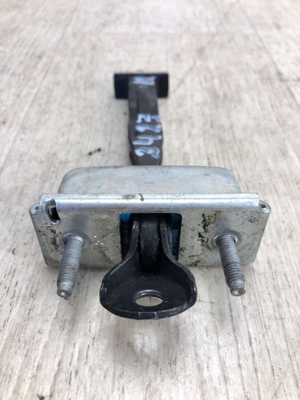 Ограничитель двери задний правый FORD FOCUS 10-18 CB8 2.0 XQDA