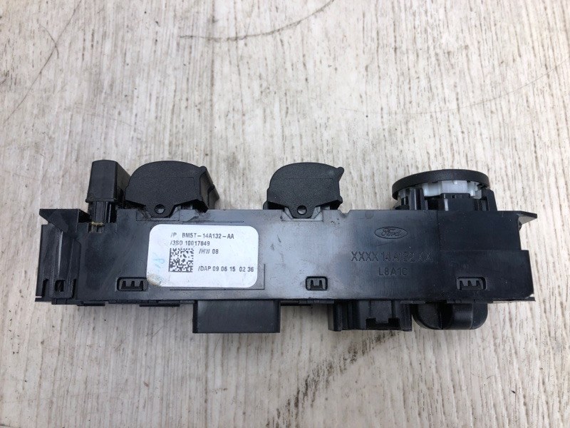 Блок управления стеклоподъемниками передний левый FOCUS 10-18 2015 CB8 2.0 XQDA