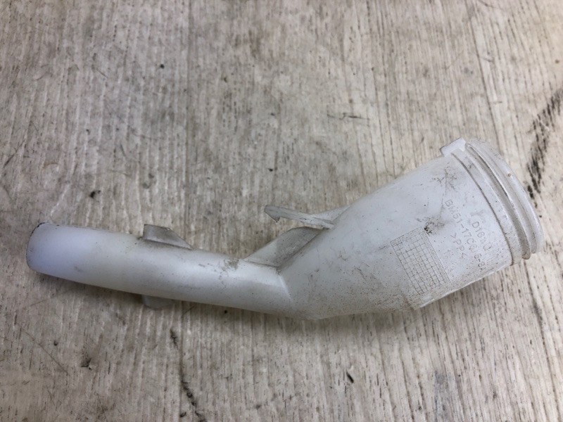 Горловина бачка стеклоомывателя FORD FOCUS 10-18 2015 CB8 2.0 XQDA CP9Z-17A605-A Б/У