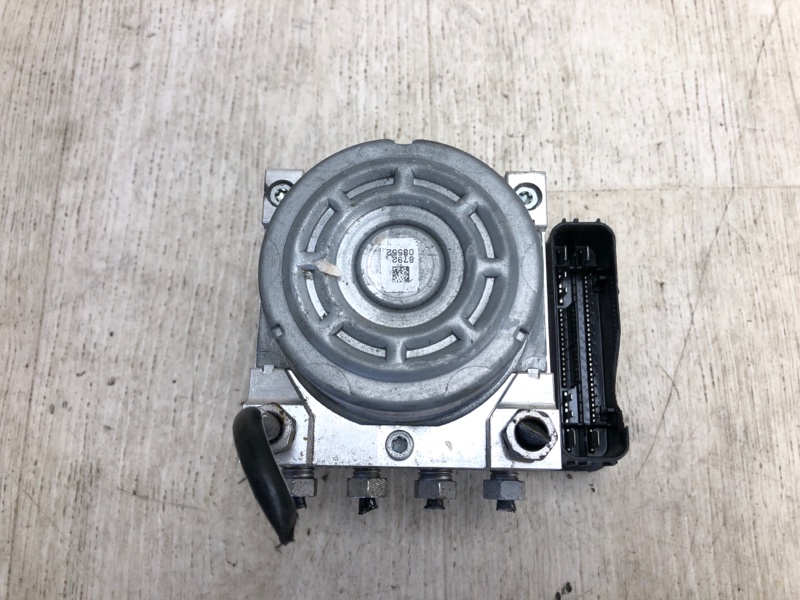 Блок ABS FORD FOCUS 10-18 2015 CB8 2.0 XQDA F1FZ-2C405-L Б/У