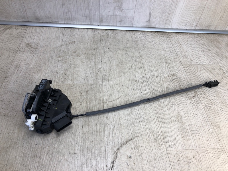 Замок двери передний правый FORD FOCUS 10-18 2015 CB8 2.0 XQDA F1EZ-58219A6-4E Б/У