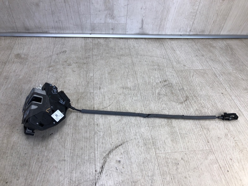 Замок двери передний правый FOCUS 10-18 2015 CB8 2.0 XQDA