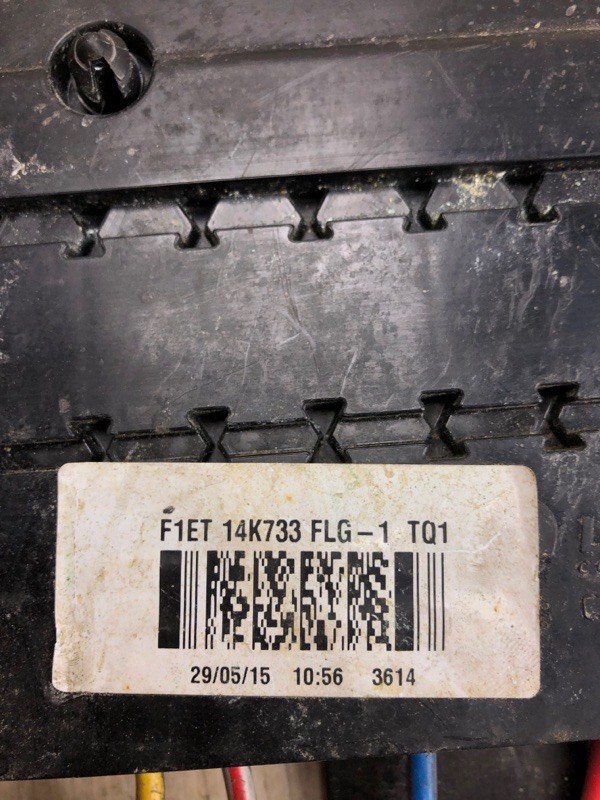 Блок предохранителей моторный отсек FORD FOCUS 10-18 CB8 2.0 XQDA