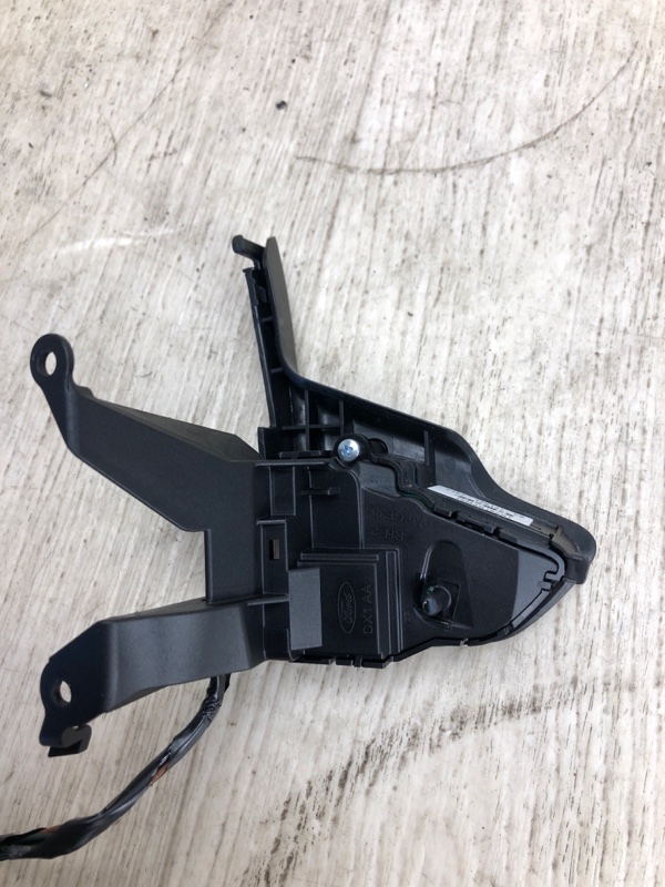 Кнопки на руль FOCUS 10-18 2015 CB8 2.0 XQDA