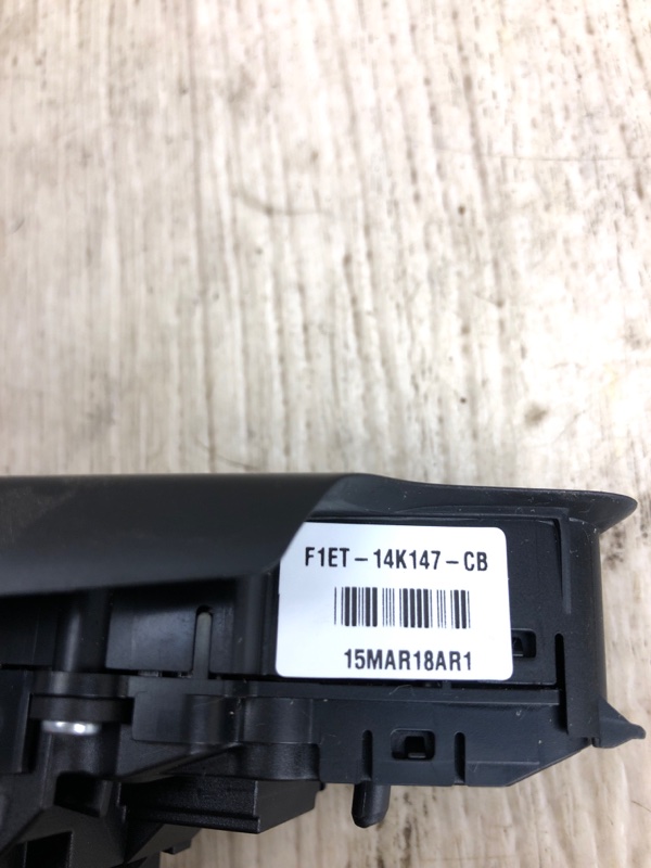 Кнопки на руль FOCUS 10-18 2015 CB8 2.0 XQDA