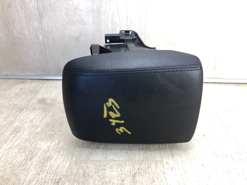 Подлокотник FORD FOCUS 10-18 2015 CB8 2.0 XQDA F1EZ-5806024-CB Б/У