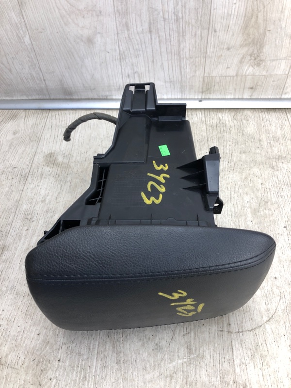 Подлокотник FORD FOCUS 10-18 CB8 2.0 XQDA