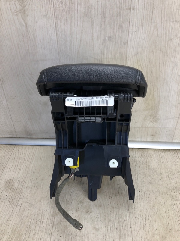 Подлокотник FOCUS 10-18 2015 CB8 2.0 XQDA