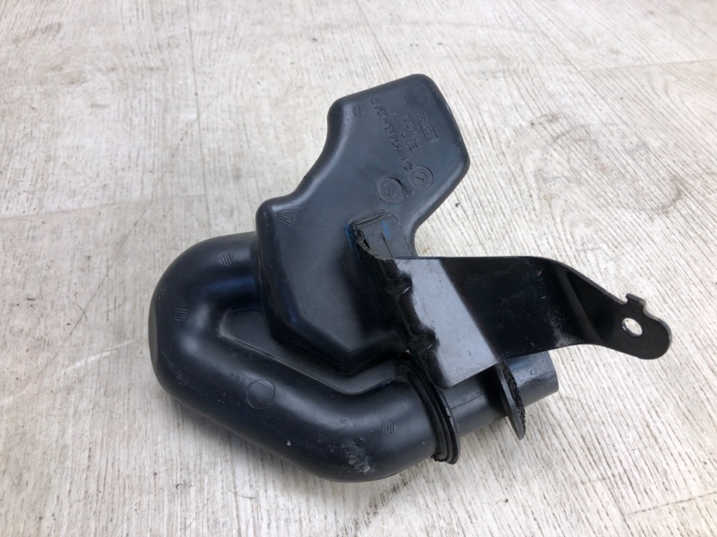 Резонатор воздушного фильтра FOCUS 10-18 2015 CB8 2.0 XQDA