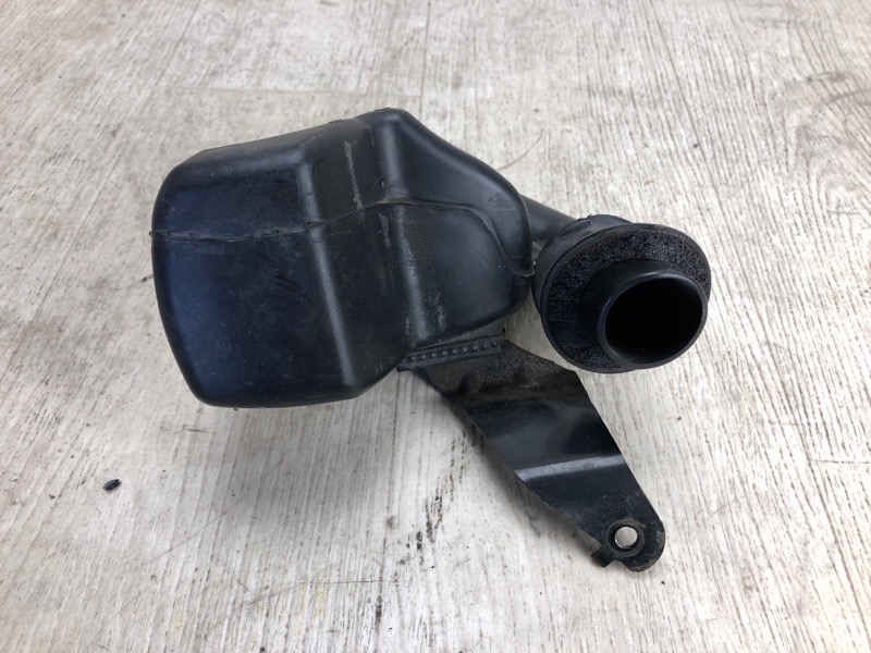 Резонатор воздушного фильтра FOCUS 10-18 2015 CB8 2.0 XQDA