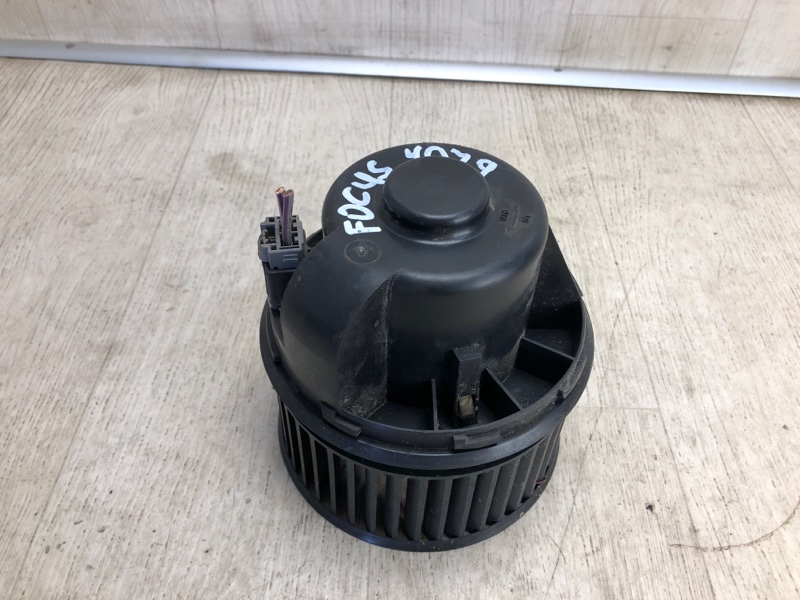 Моторчик печки FORD FOCUS 10-18 2013 BK 2.0 XQDA H1FZ-19805-B Б/У