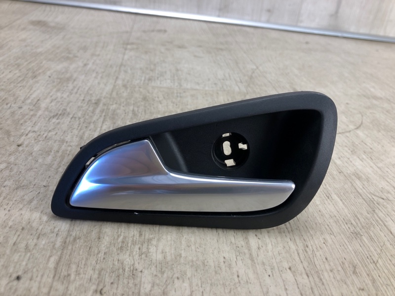 Ручка двери внутренняя задняя левая FORD FOCUS 10-18 2013 BK 2.0 XQDA CV6Z-5422601-DA Б/У