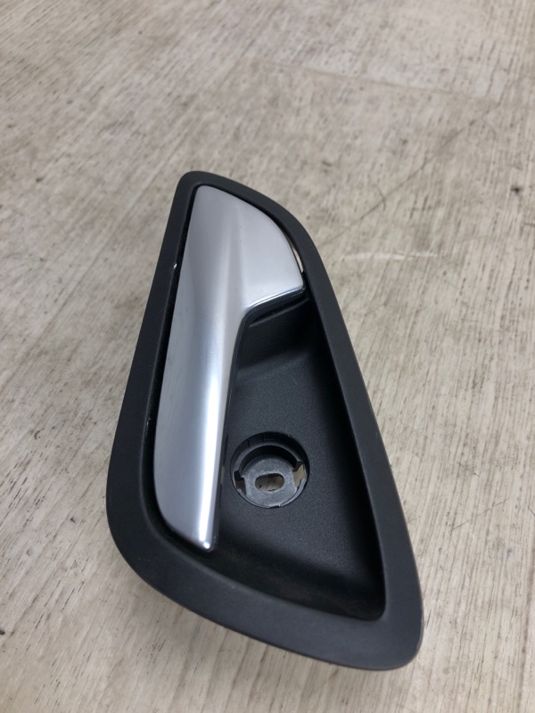 Ручка двери внутренняя задняя левая FOCUS 10-18 2013 BK 2.0 XQDA