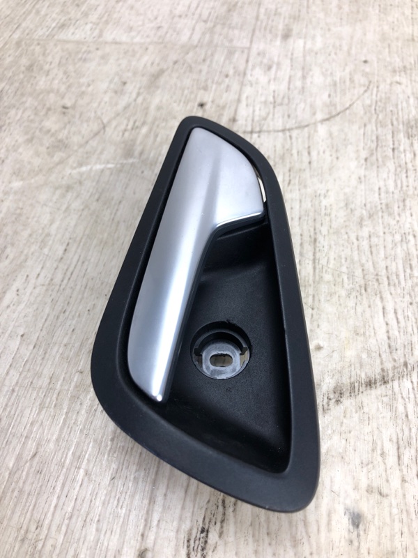 Ручка двери внутренняя передняя левая FORD FOCUS 10-18 BK 2.0 XQDA