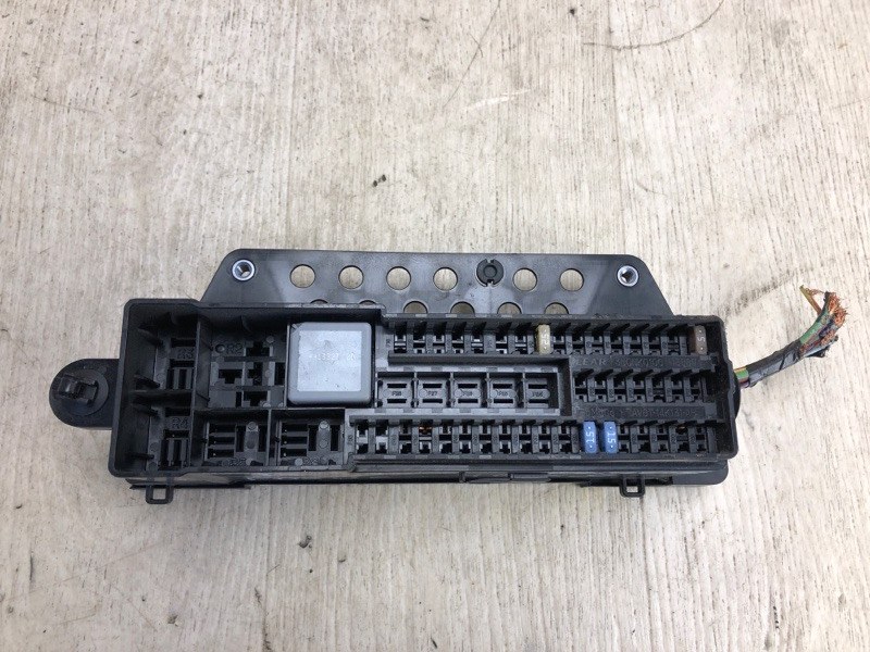 Блок предохранителей салон задний FORD FOCUS 10-18 2013 BK 2.0 XQDA BV6T-14A301-HB Б/У