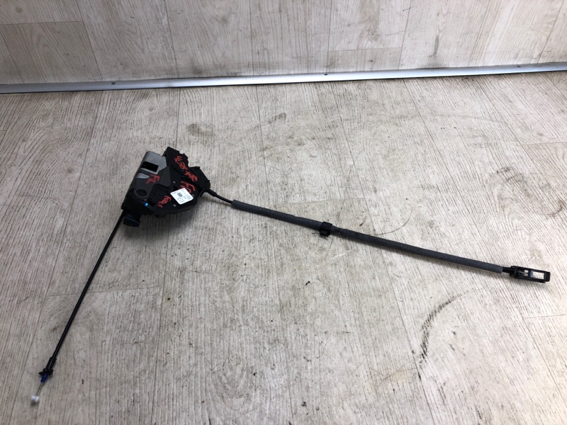 Замок двери передний правый FORD FOCUS 10-18 2013 BK 2.0 XQDA CM5Z-54219A64-E Б/У