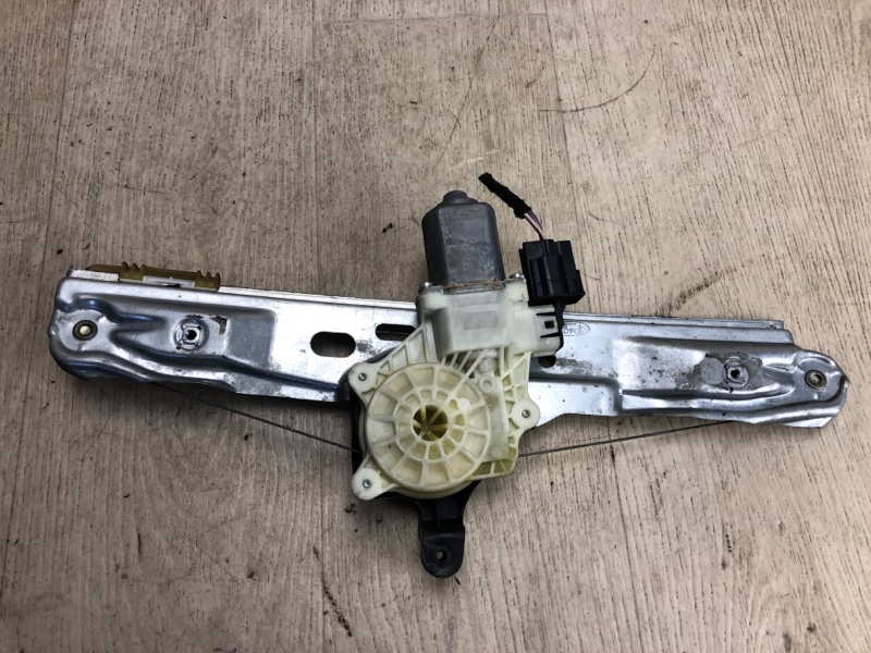 Стеклоподъемник задний правый FOCUS 10-18 2013 BK 2.0 XQDA