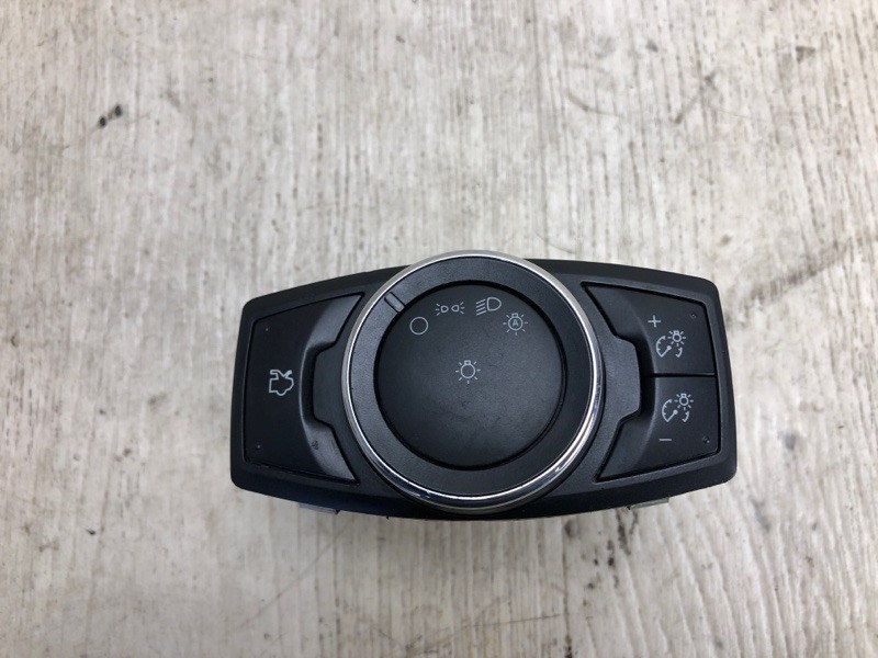 Блок управления освещением FORD FOCUS 10-18 2013 BK 2.0 XQDA CM5Z-11654-B Б/У