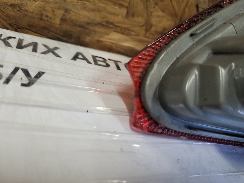 Фонарь внутренний задний левый AVALON 05-12 2007 Седан 3.5 2GR-FE