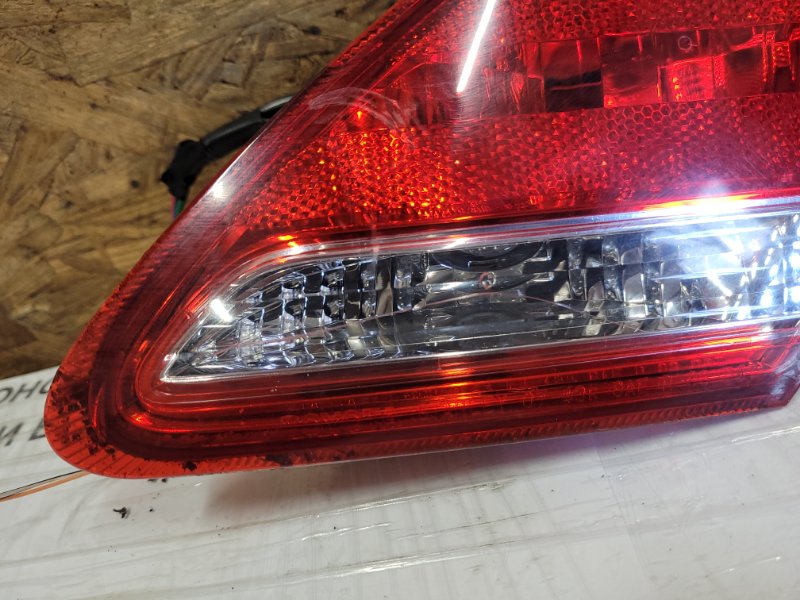Фонарь внутренний задний правый TOYOTA AVALON 05-12 Седан 3.5 2GR-FE Фонарь внутренний задний правый TOYOTA AVALON 05-12 Седан 3.5 2GR-FE