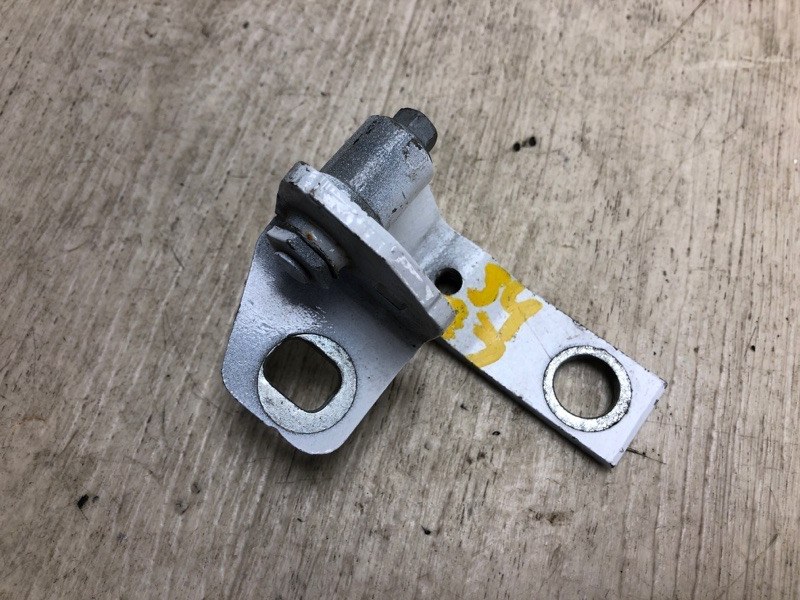 Петля двери верхняя задняя левая FORD FOCUS 10-18 2015 CB8 2.0 XQDA CP9Z-5422801-A Б/У