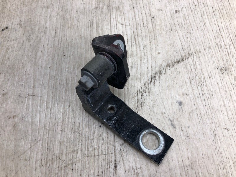 Петля двери верхняя задняя правая FORD FOCUS 10-18 2015 CB8 2.0 XQDA CP9Z-5422800-A Б/У