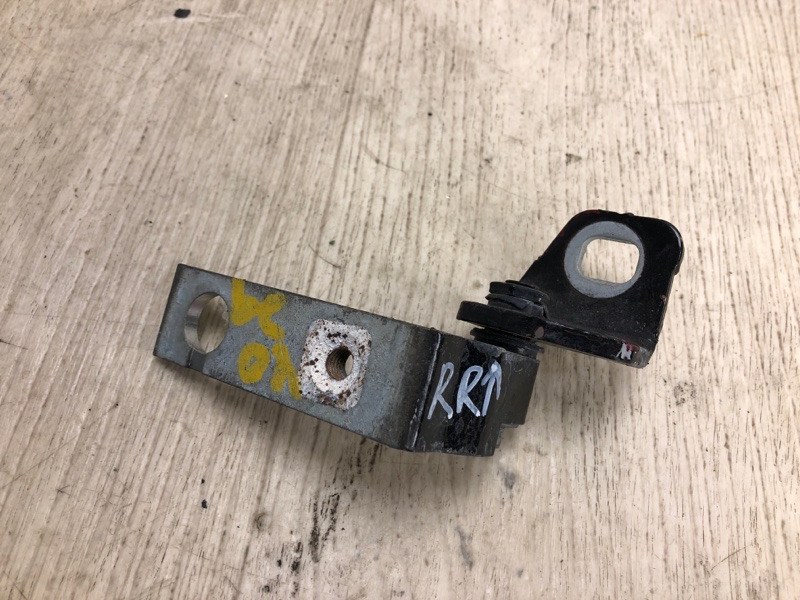 Петля двери верхняя задняя правая FORD FOCUS 10-18 CB8 2.0 XQDA