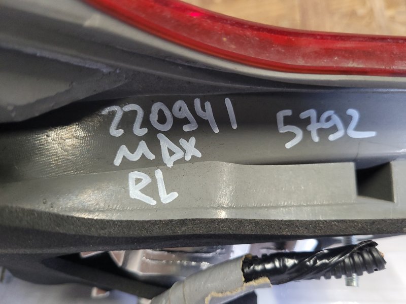 Фонарь внутренний задний левый MDX (YD2) 06-13 2009 Внедорожник 3.7 J37A1 Фонарь внутренний задний левый MDX (YD2) 06-13 2009 Внедорожник 3.7 J37A1