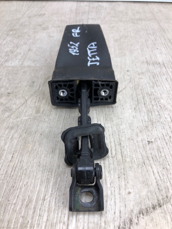 Ограничитель двери задний правый VOLKSWAGEN JETTA USA 10-17 162 CBTA 2.5L