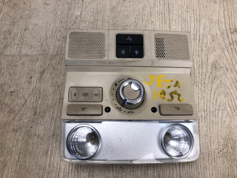 Запчасть плафон салона VOLKSWAGEN JETTA USA 10-17 2011 162 CBTA 2.5L 1K0 947 106 J Б/У Плафон салона VOLKSWAGEN JETTA USA 10-17 2011 162 CBTA 2.5L 1K0 947 106 J Б/У