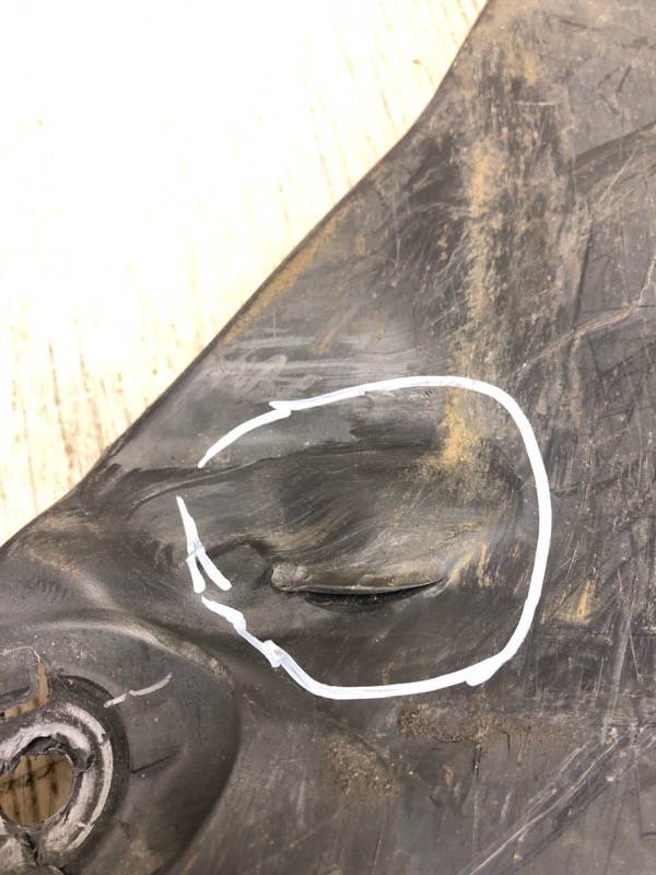 Защита днища правая JETTA USA 10-17 2011 162 CBTA 2.5L