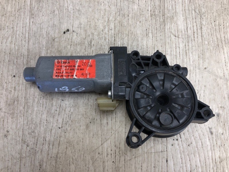 Моторчик стеклоподъемника задний правый HYUNDAI SONATA YF 10-14 2012 YF 2.4 G4KK 83460-3S001 Б/У