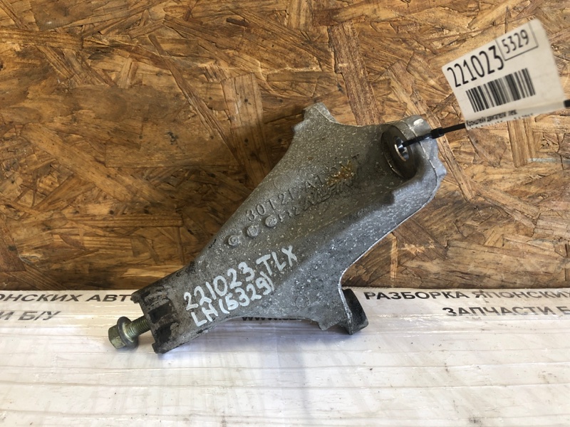 Кронштейн двигателя передний ACURA TLX 14-17 2015 Седан 2.4 50630-T2F-A01 Б/У