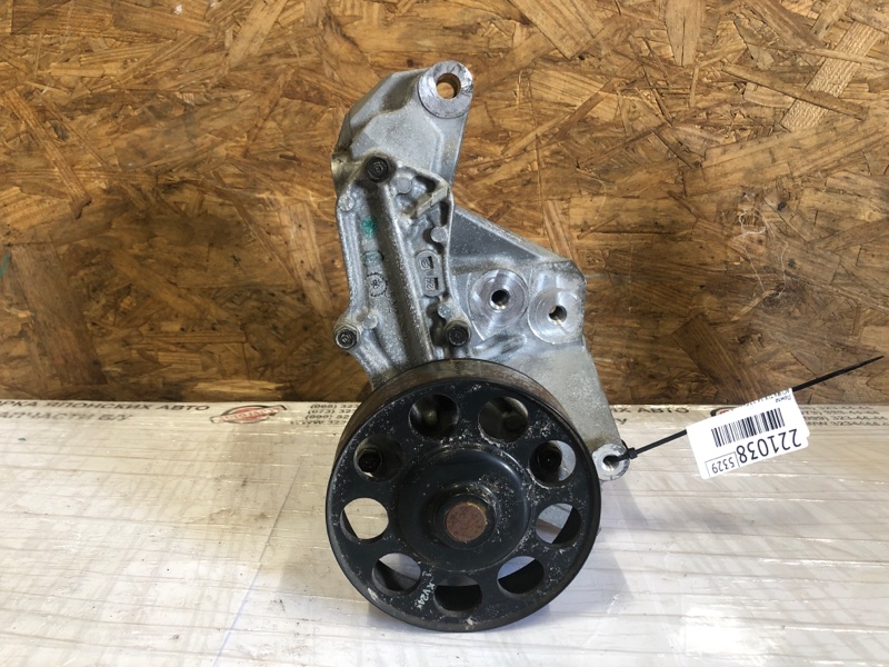 Помпа TLX 14-17 2015 Седан 2.4