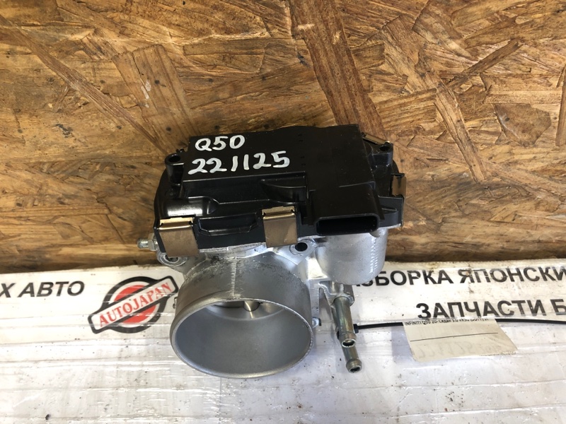 Дроссельная заслонка левая Q50 20- 2021 Седан 3.0 VR30DDTT