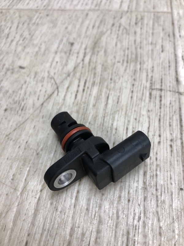 Датчик положения распредвала VOLKSWAGEN PASSAT B8 14- A32 1.8 CPRA