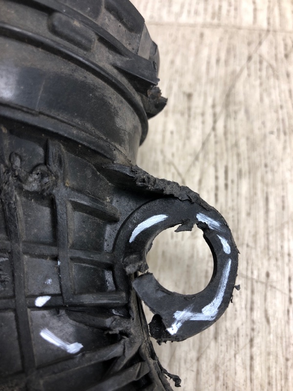 Патрубок интеркулера правый PASSAT B8 14- 2015 A32 1.8 CPRA Патрубок интеркулера правый PASSAT B8 14- 2015 A32 1.8 CPRA