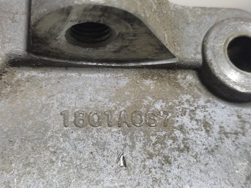 Кронштейн генератора MITSUBISHI LANCER X 10 07-15 2.0   4B11