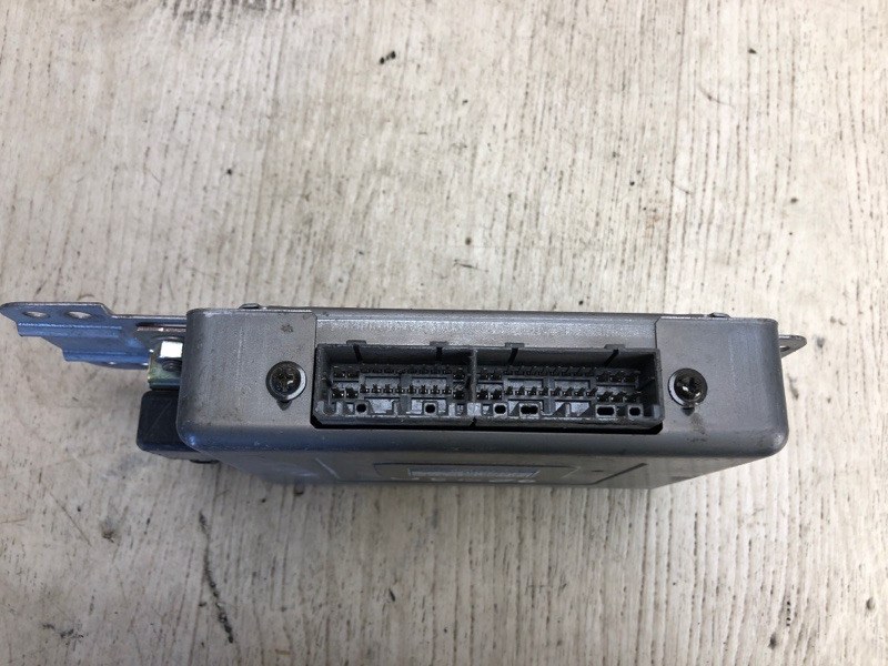 Блок управления ABS GALANT 93-97