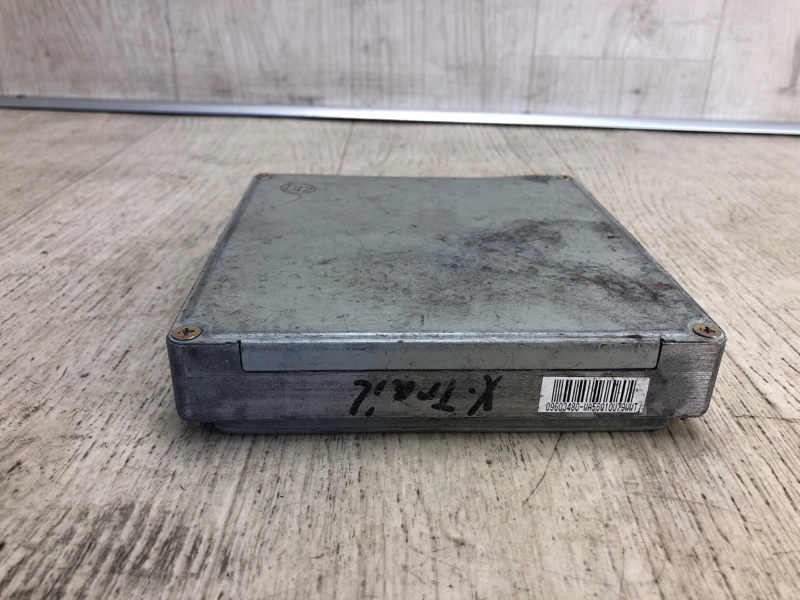 Блок управления двигателем X-TRAIL T30 01-07