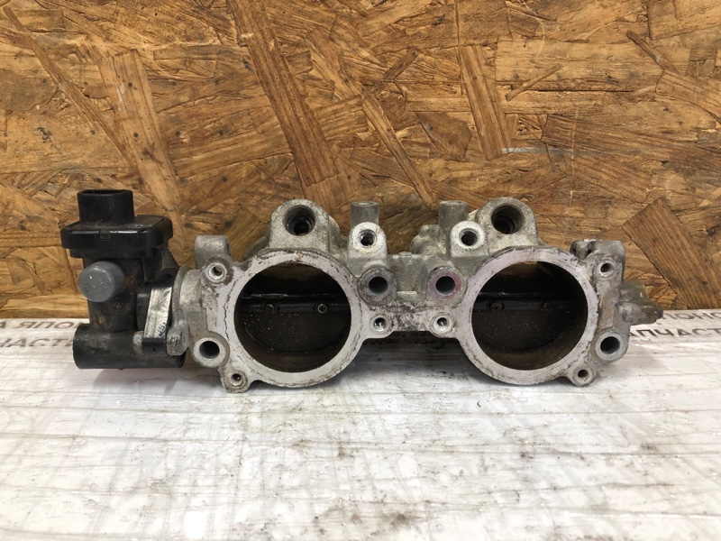 Дроссельная заслонка левая SUBARU IMPREZA WRX 10-14 GH 2014 Хетчбек 2.5 EJ255 14011AB940 Б/У