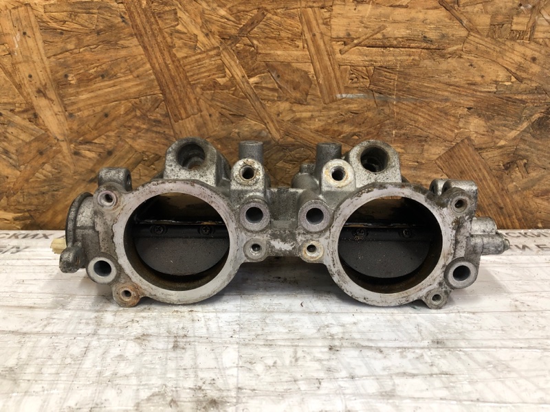 Дроссельная заслонка правая SUBARU IMPREZA WRX 10-14 GH 2014 Хетчбек 2.5 EJ255 14011AB931 Б/У