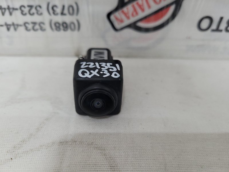 Камера заднего вида INFINITI QX30 16-20 2019 Внедорожник 2.0 20PET 28442-5DA1A Б/У