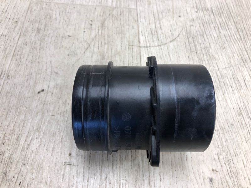 Патрубок воздушного фильтра JETTA USA 10-17 2011 162 CBTA 2.5L