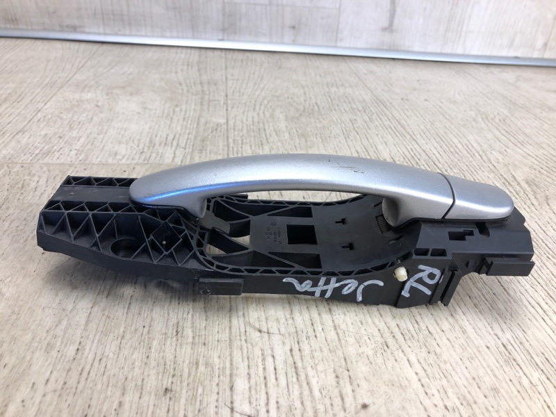 Ручка двери наружная задняя левая VOLKSWAGEN JETTA USA 10-17 162 CBTA 2.5L